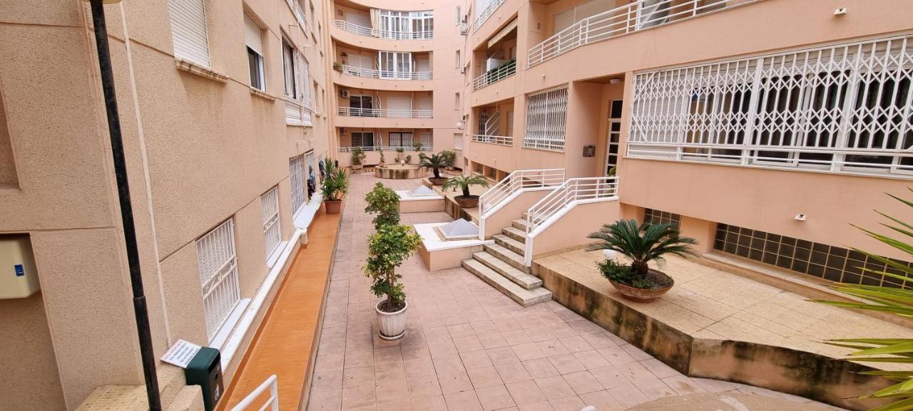 Apartament Dos Playas Torrevieja Zewnętrze zdjęcie